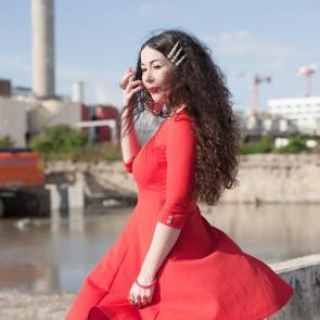 Karelle Prugnaud, comédienne, metteur en scène et danseuse
